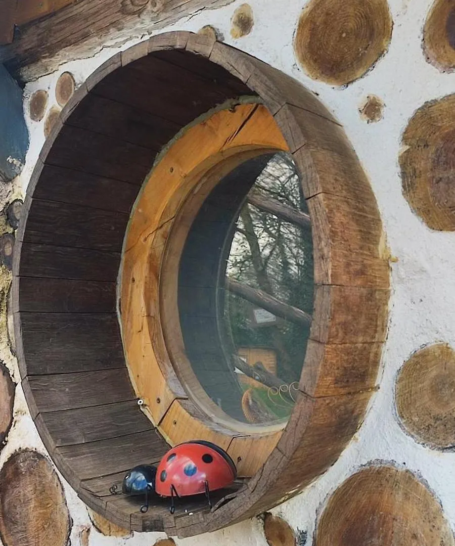 Cabane De Hobbit Pour Famille Le Monastere 럭셔리텐트